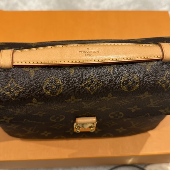 Louis Vuitton Pochette Metis - Picture 2 of 7